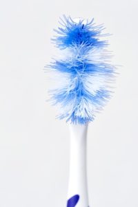 toothbrush-blue-white